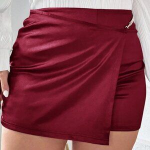 B: Burgundy Asymmetrical Gold Chain Skort – Size 3XL